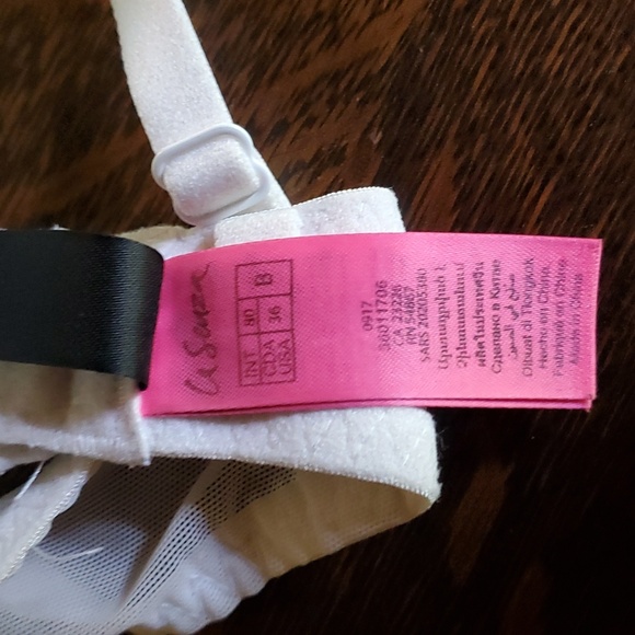 Bra - Picture 2 of 3